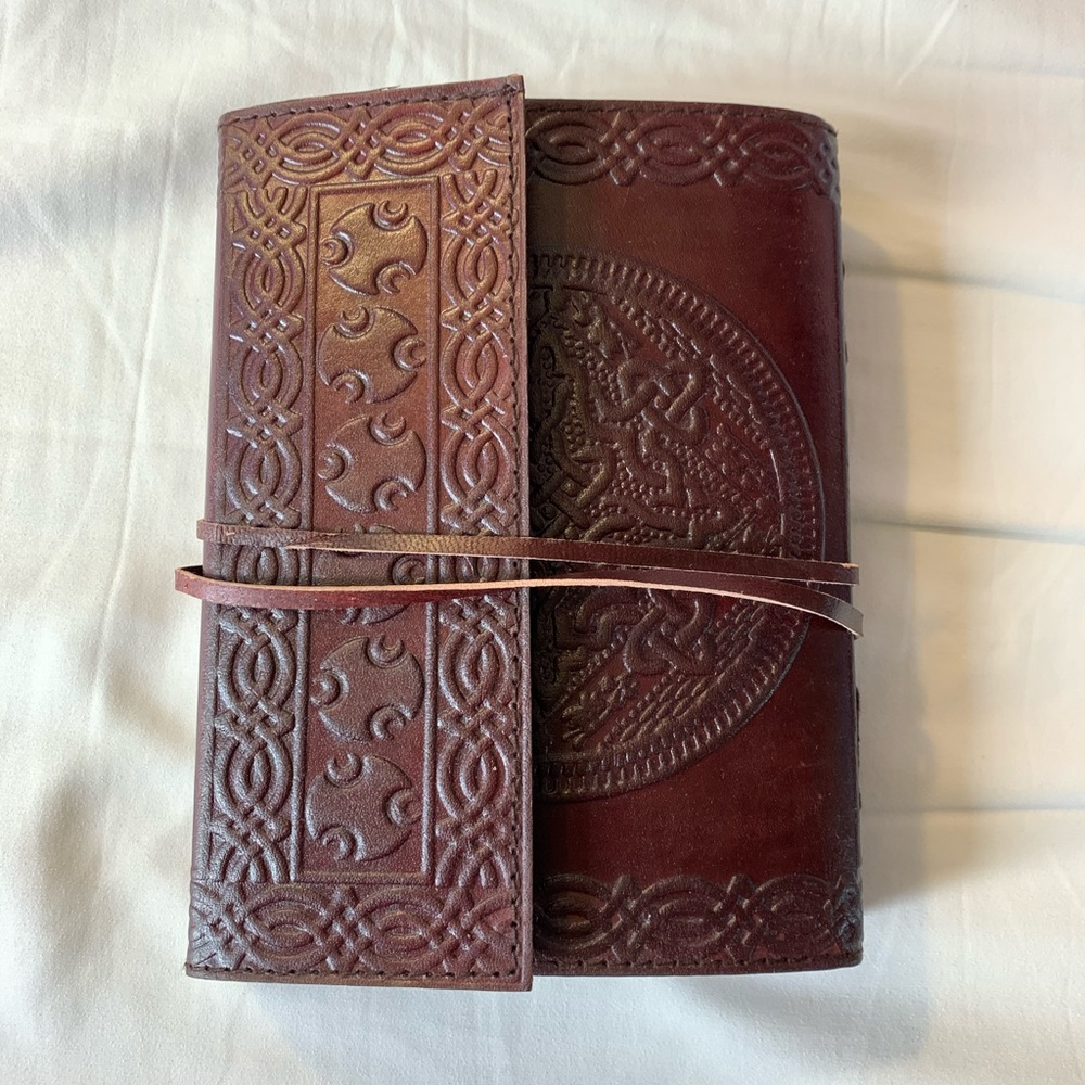 🔴 SOLD 🔴 NEW Medieval daily journal